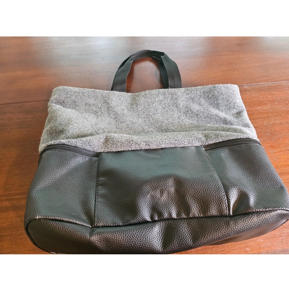DSW Tote Bag Womens Grey Black Felt Faux Leather Shoe Compartment Travel Travel